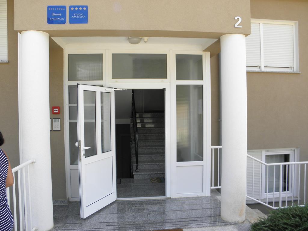 Apartments Mara Cres Rum bild